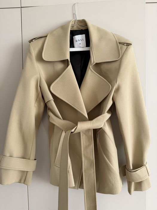 Чисто нов тренчкот Ravi