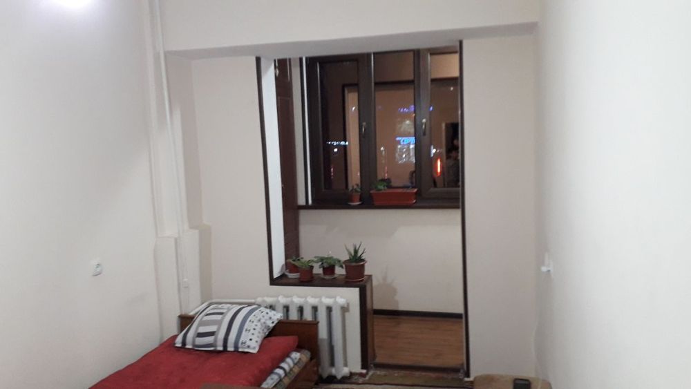 Квартира стоилади  Шайхонтохур тумани Навоий кучаси 30А кв 14