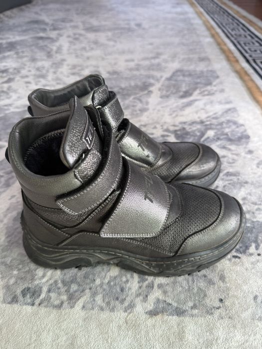 Весение сапоги для девочки