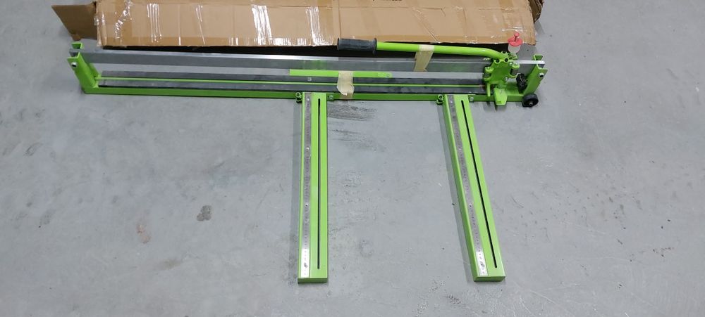 Masina taiat faianta ca NOUA