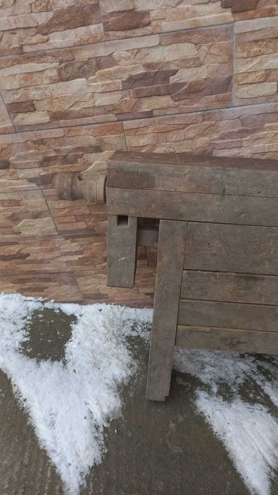 Vând masa de lucru pentru tâmplarie