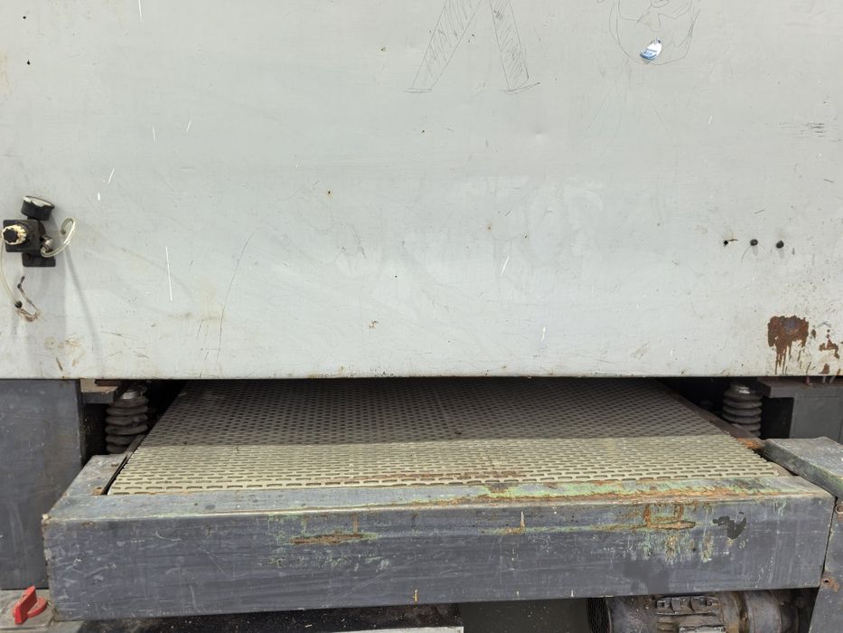 Калибровачен шлайф с 2 вала на 1100 мм + пета за фурнир