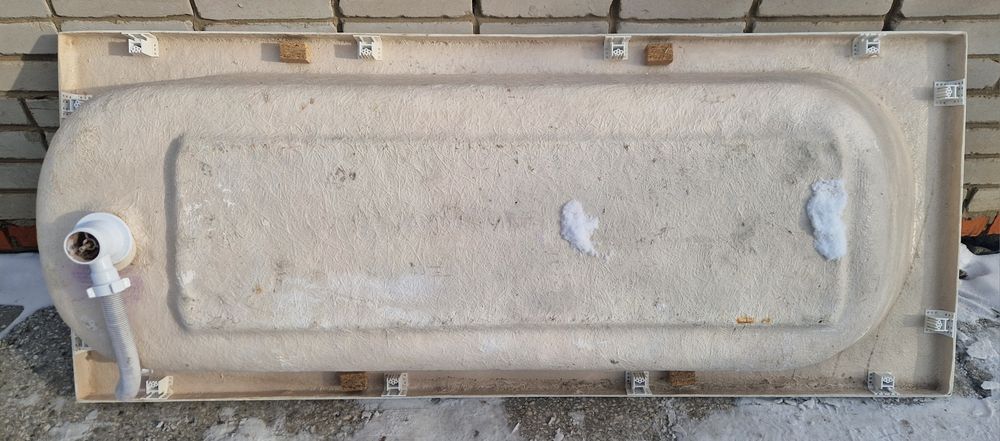 Продам акриловую ванну