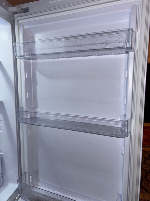 Холодильник Бирюса