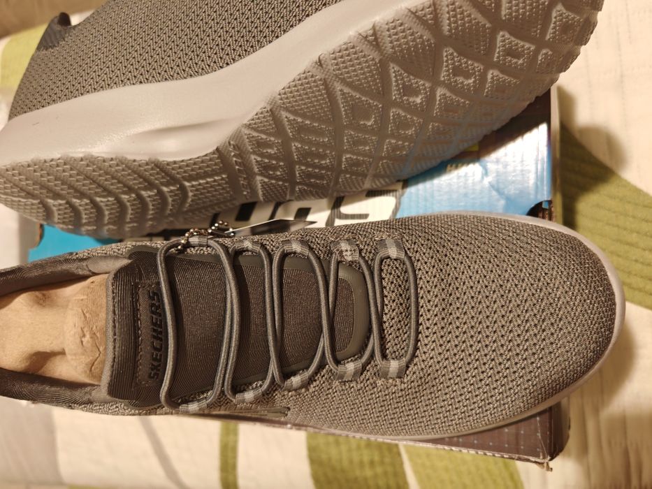 Pantofi skechers gri, măsură 43