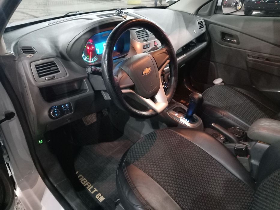 Chevrolet Cobalt 2023 — 3