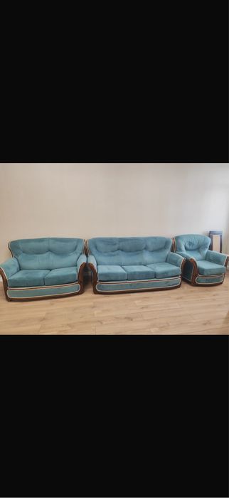 Продам диван в хорошем состоянии