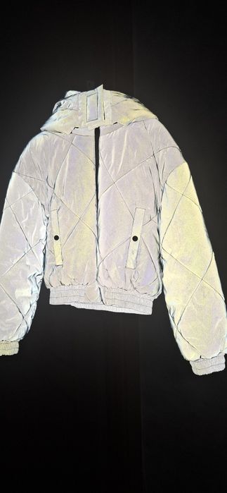 Продам куртку весна