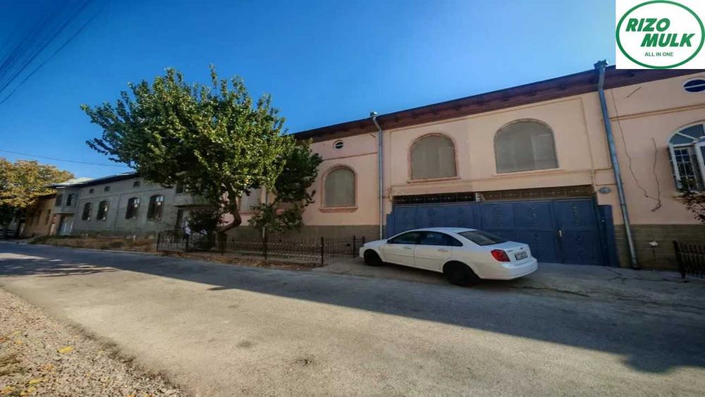 Назарбек Харакатда файзли ховли сотилади. NR494/37