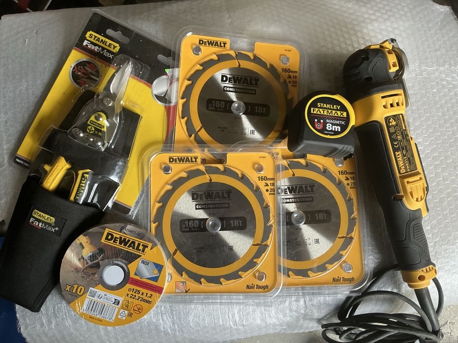 Vind pachet scule si pinze dewalt noi