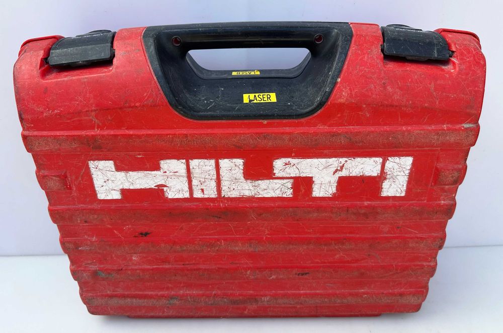 Hilti PM 40-MG - Мултилинеен лазер със зелен лъч