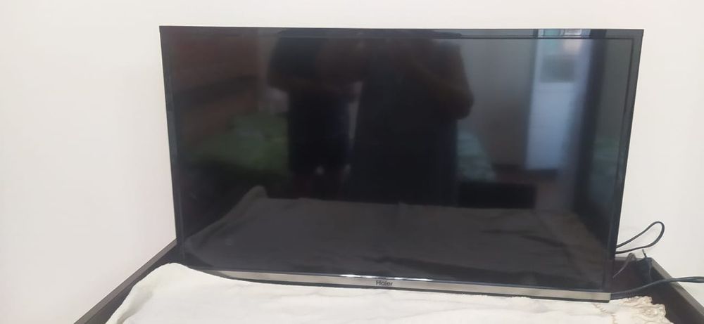 Телевизор Хаер в хорошем состоянии
