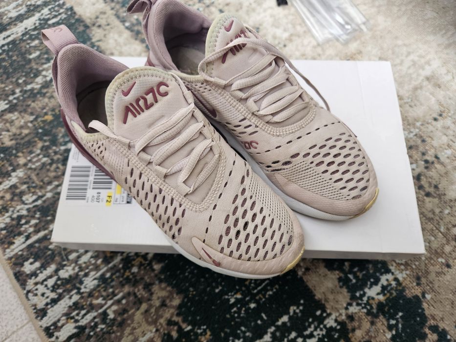 Маратонки Nike air max 270