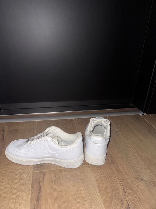 Nike supreme обивки