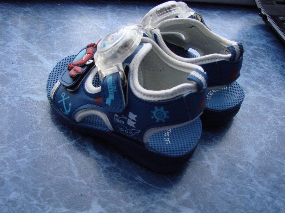 Сандали на мальчика