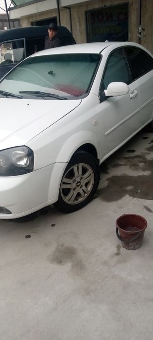Lasetti 1.8 bekorchila tel qilmangla