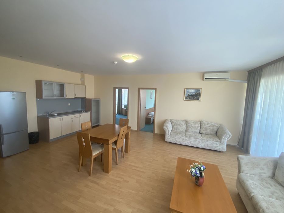 Продава се Тристаен апартамент в к.к. Златни пясъци - 100 кв.м за 1400 €/кв.м - Снимка #2