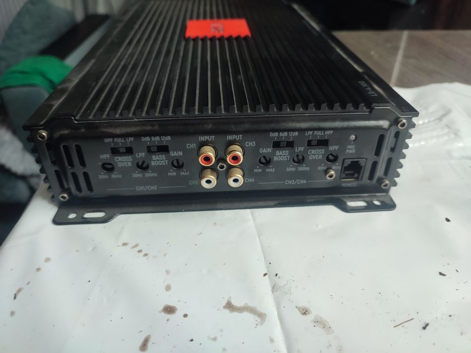 Продам сабвуфер с коробом