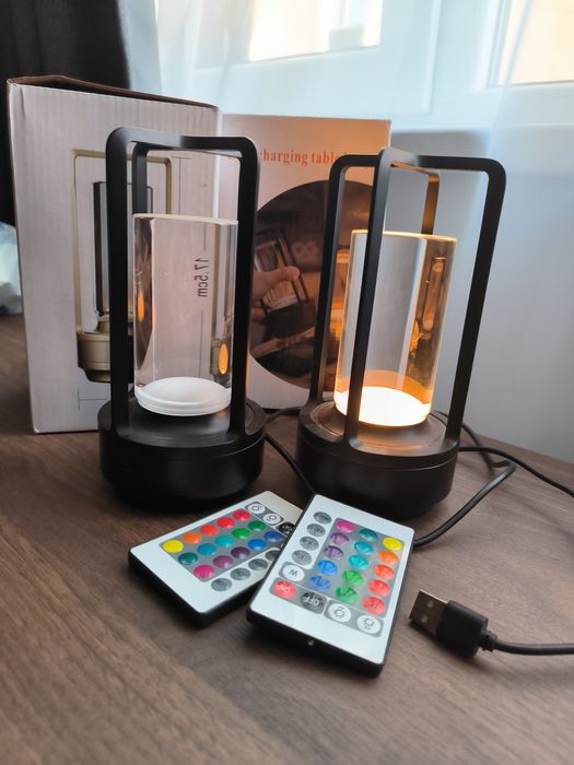 Настолни цветни лампи