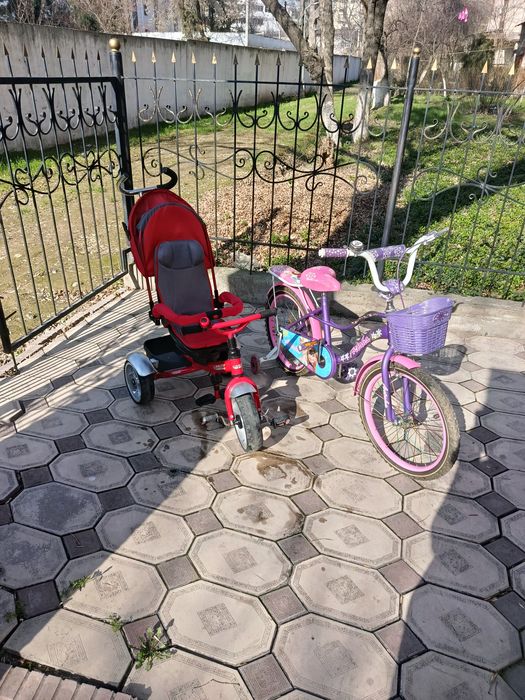 Велоколяска и велосипед