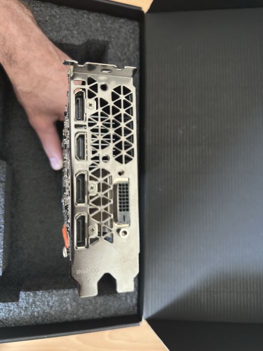 Placă video ZOTAC GTX 1060 6GB GDDR5 – Blower Style – Gaming