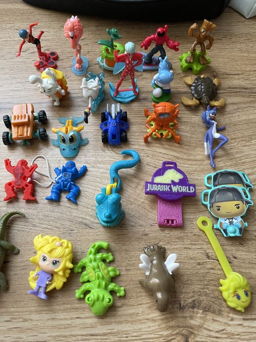 Киндер игрушки все за 1500 тг 30 шт