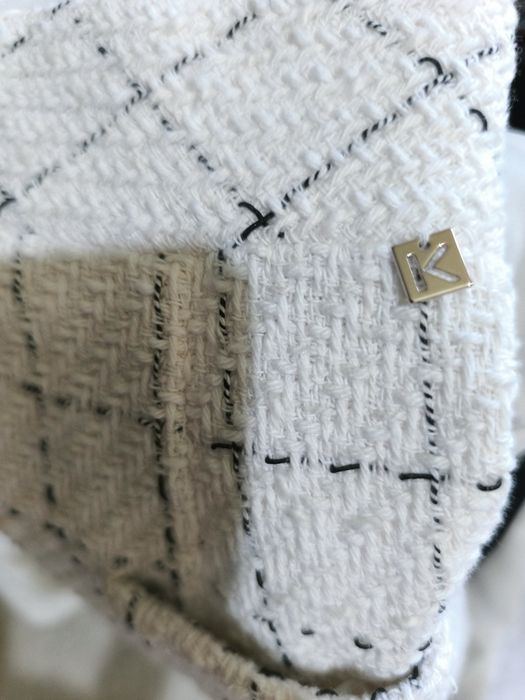 Рокля в бяло  букле KOCCA