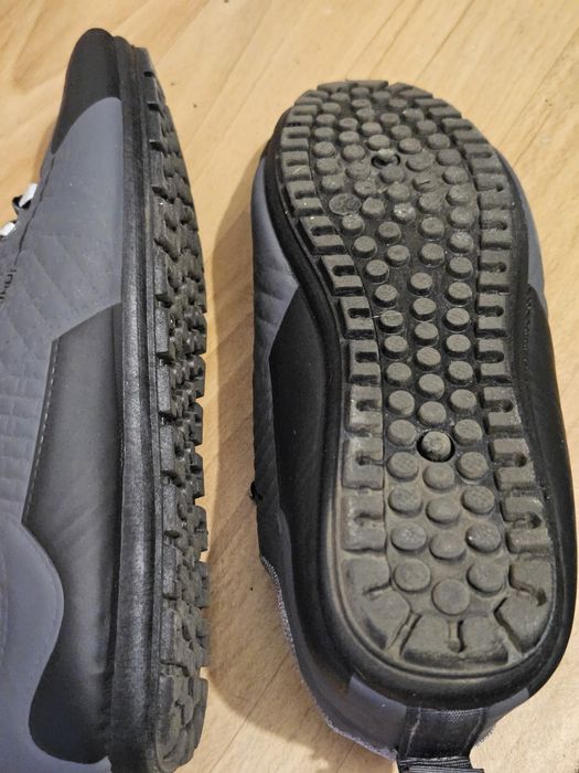 Кросовки повседневные. Возможен обмен.