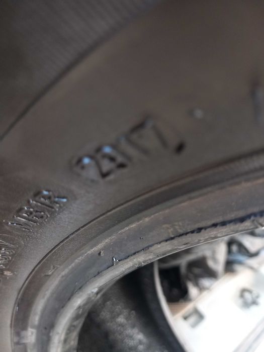 215/65 R 16 Goodyear