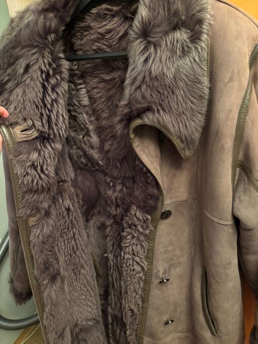 Haina din piele naturala cu blana de miel