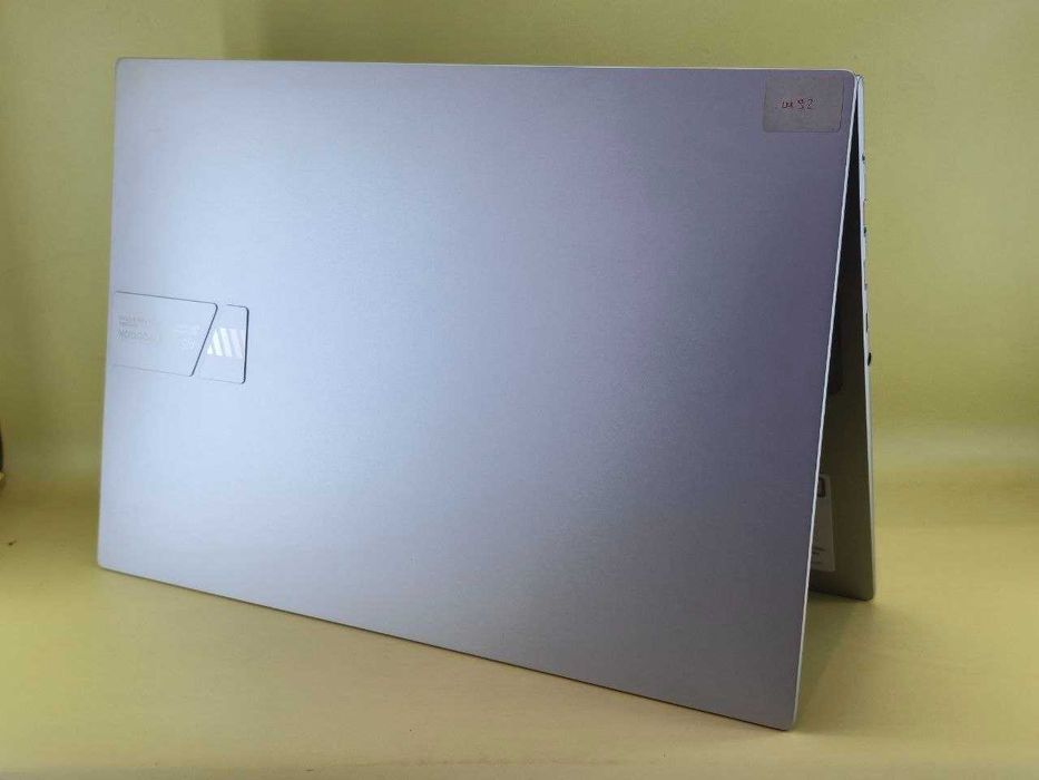 Asus VivoBook 16X  i9 RTX 4050