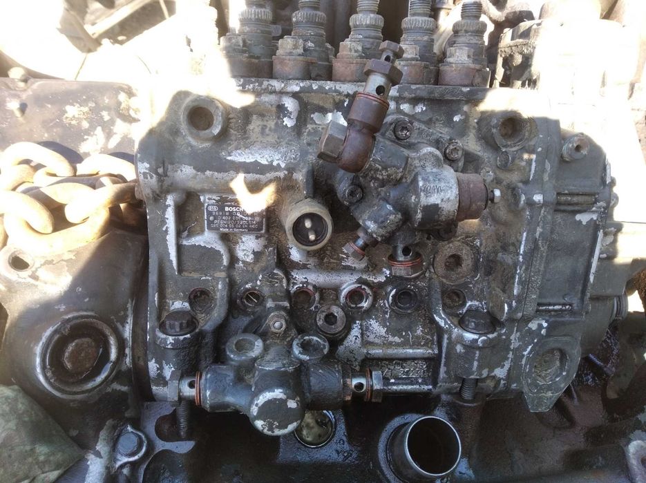 Pompa injectie BOSCH motor om441LA Mercedes, piese glorie c14,bourgoin