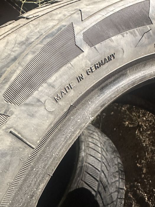 Шины 235/55R17 (2шт)