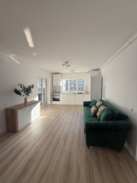 Apartament nou cu 3 camere, parcare si balcon