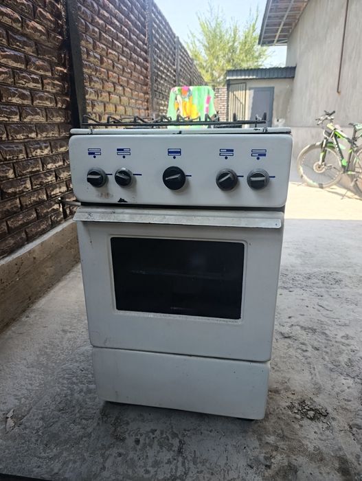 Продам газ плиту 5000