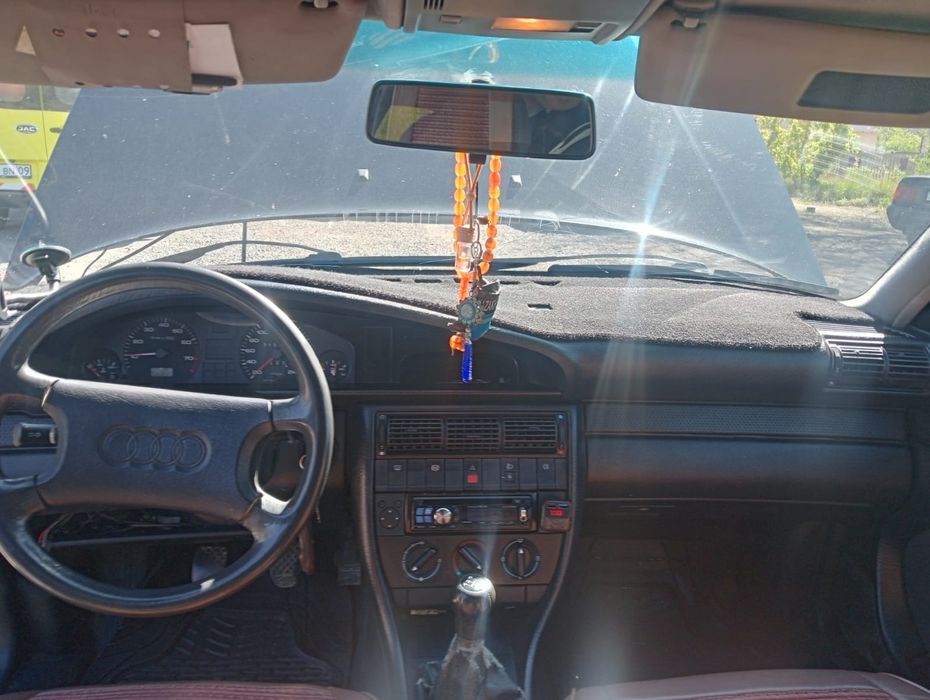 Продается автомобиль ауди 100