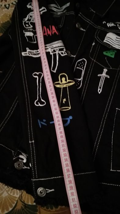 Джинсовая куртка        .