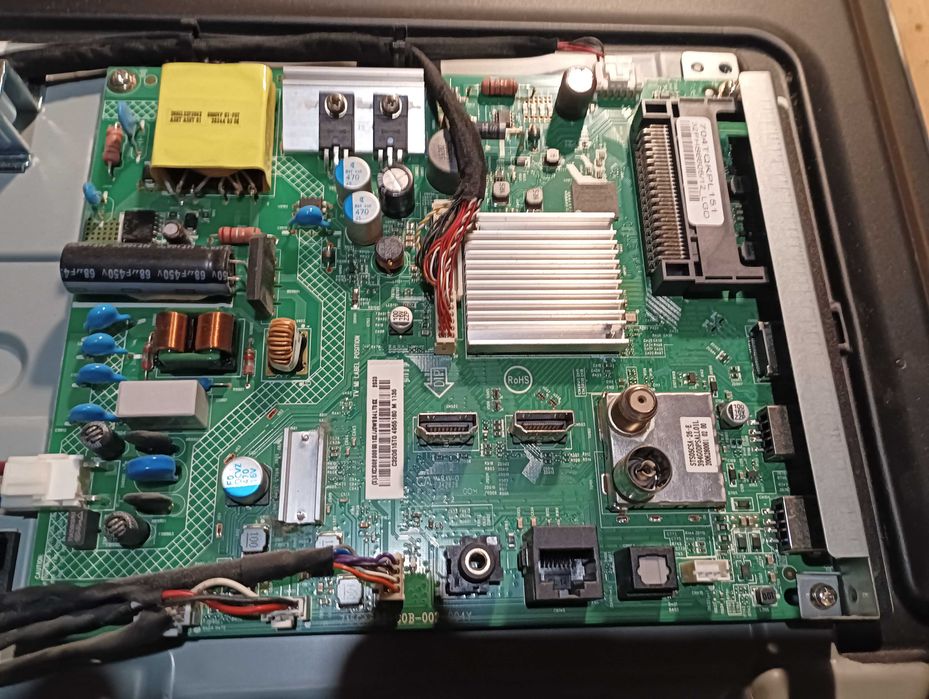 Продавам Main board 715GC276-C0D-000-004D ТВ PHILIPS 32PHS6605/12