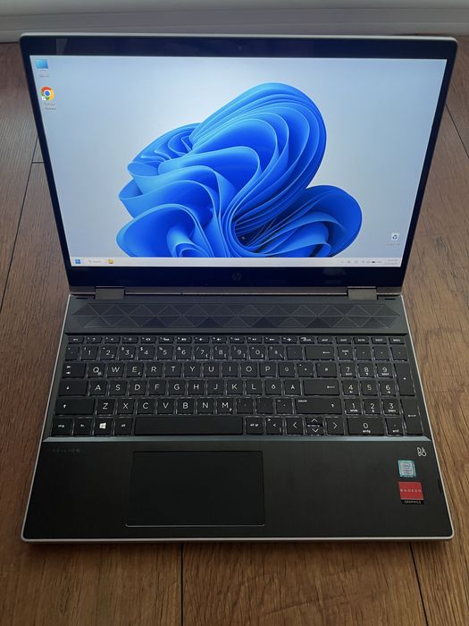 Laptop hp pavilion x360 touch i7 8550u 4gb placa video , 16gb ram, ssd 512gb