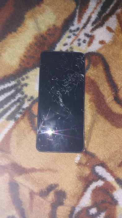 Telefon redmi funcțional