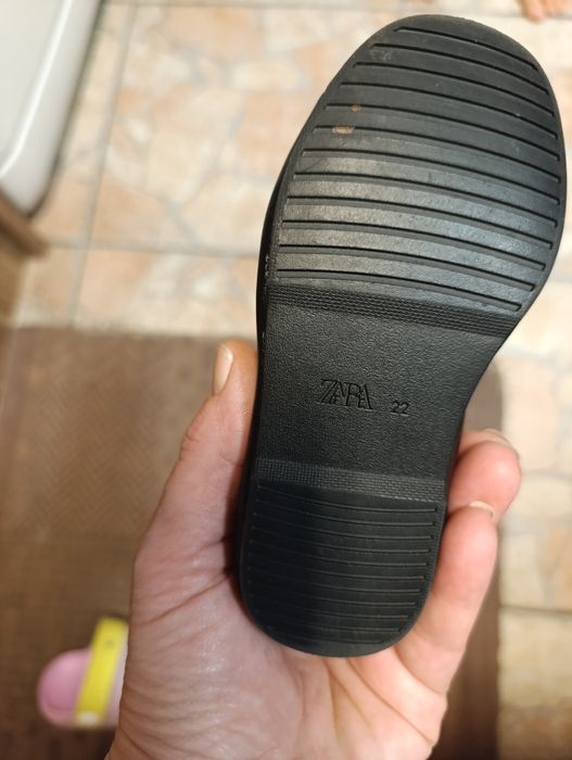 Обувки тип балеринки марка зара