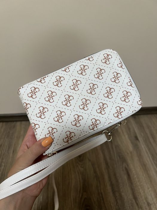 Чанта тип портмоне