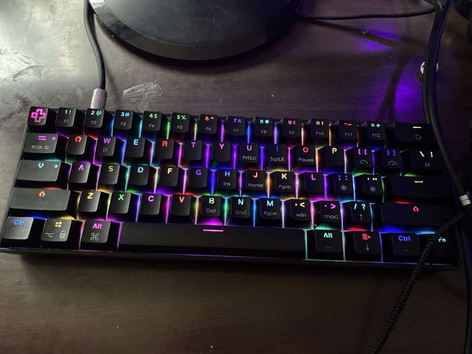 Pc Gaming astept oferte in privat accept si schimburi