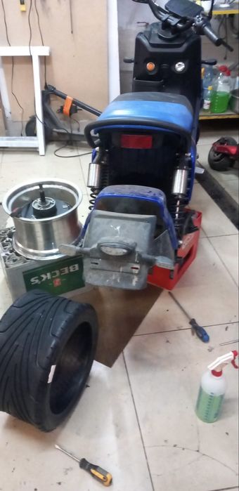 Vulcanizare Scuter/Moped/Trotinete Electrice