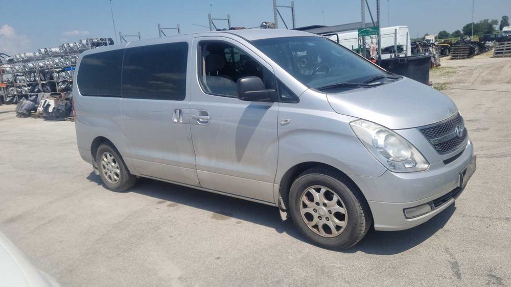 Hyundai H-1 2.5CRDI