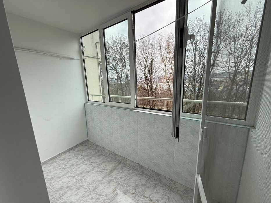 4 стаен Сторгозия ТУХЛЕН апартамент