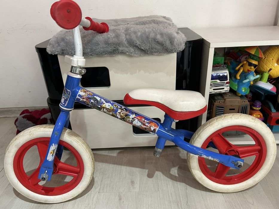 Bicicleta fara pedale 2-4 ani