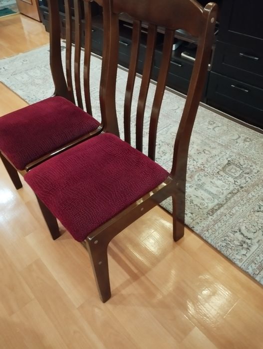 Стулья в идеальном состоянии березовый шпон,ткань цвет вишня