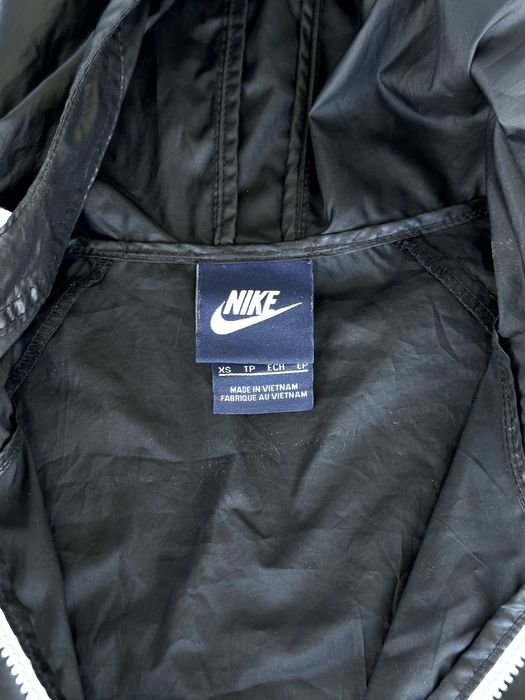 Дамско яке / ветровка Nike (Just Do It) - размер XS, Отлично състояние