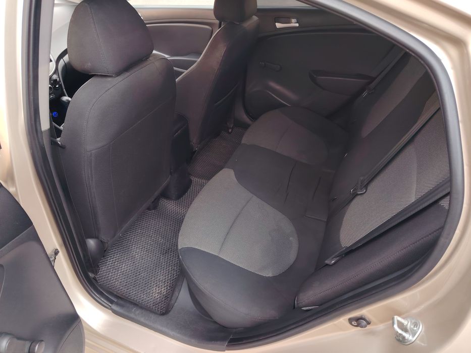 Хюндай Акцент 2011год